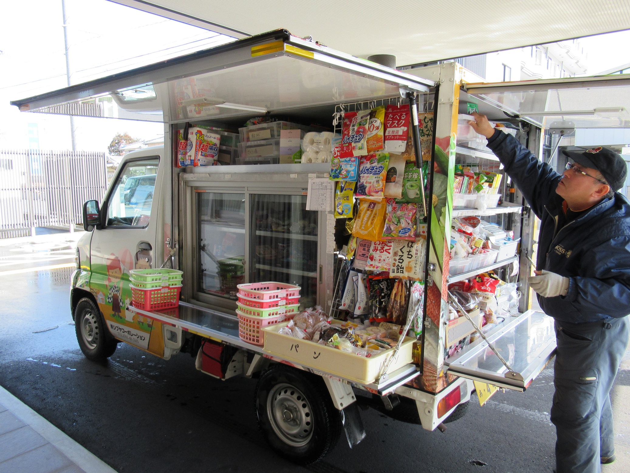 じゃーん!!これが移動販売車です(^^)