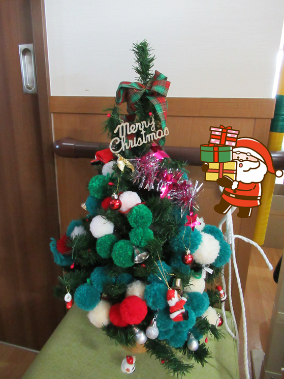 エレベーター前のミニツリー